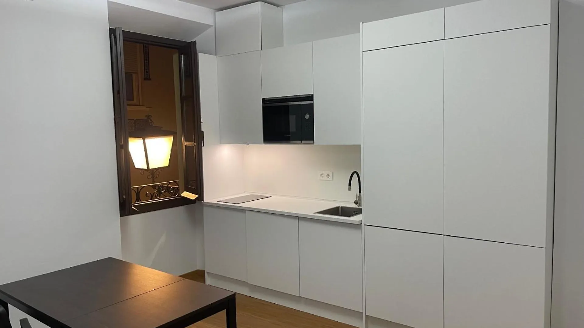 Appartement Apartamento Calle Rodrigo De Triana Con Opcion De Parking Sevilla