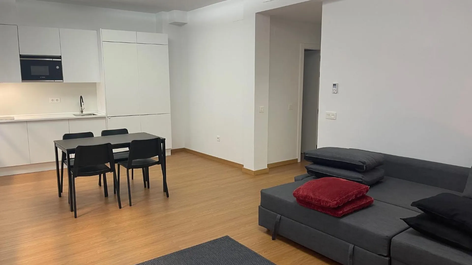 Apartamento Calle Rodrigo De Triana Con Opcion De Parking Sevilla Lejlighed